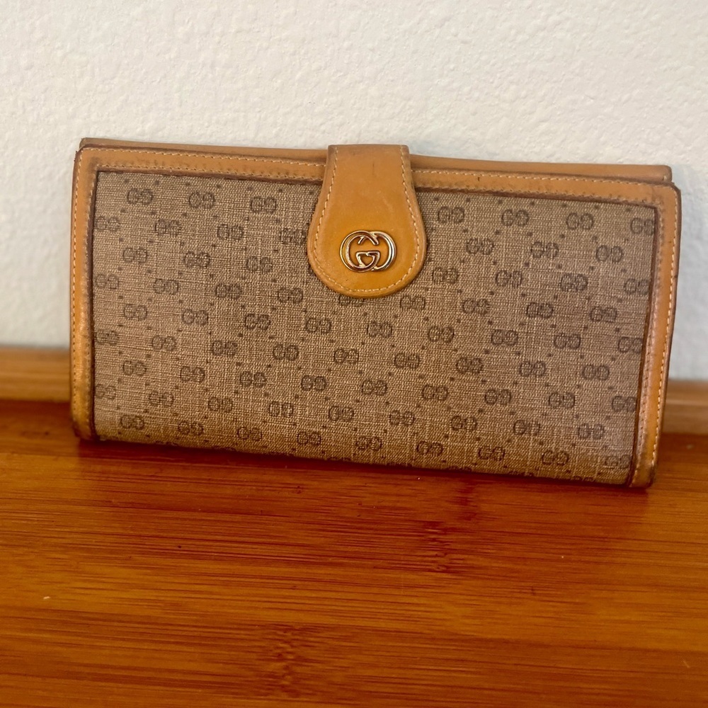 Vtg 80’s Gucci GG Monogram Long‎ Wallet Bifold Gold Accents Iconic